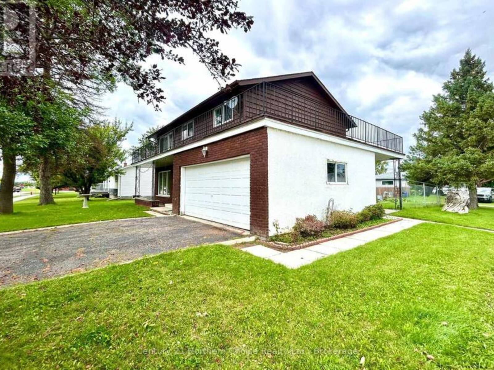 750 FIRST STREET WEST STREET, Fort Frances, Ontario P9A 2Z2