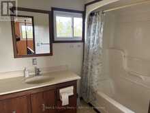 4547 OLIVER RD | Thunder Bay Ontario | Slide Image Nine