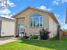 167 LYNX CRESCENT | Thunder Bay Ontario | Slide Image Two
