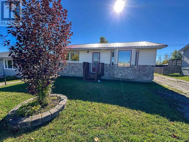 46 DICKENSON ROAD Kenora Ontario, P0V 1C0 - 3 Bedrooms Home For Sale