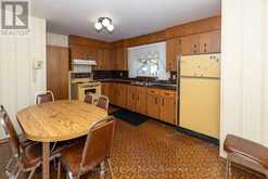 121 LOYOLA PLACE | Thunder Bay Ontario | Slide Image Two