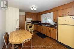 121 LOYOLA PLACE | Thunder Bay Ontario | Slide Image Three