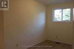 195 LIMBRICK STREET | Thunder Bay Ontario | Slide Image Ten