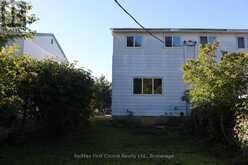 195 LIMBRICK STREET | Thunder Bay Ontario | Slide Image Four