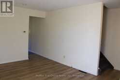 195 LIMBRICK STREET | Thunder Bay Ontario | Slide Image Six