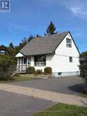 23 GRESLEY COURT E | Thunder Bay Ontario | Slide Image One
