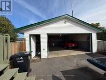 23 GRESLEY COURT E | Thunder Bay Ontario | Slide Image Three
