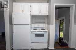 738 MORTIMER AVENUE E | Thunder Bay Ontario | Slide Image Ten