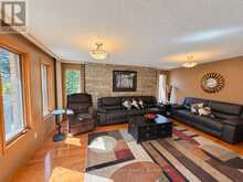 149 TIMBERLINE DRIVE | Thunder Bay Ontario | Slide Image Four