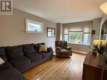 1712 SILLS STREET | Thunder Bay Ontario | Slide Image Three