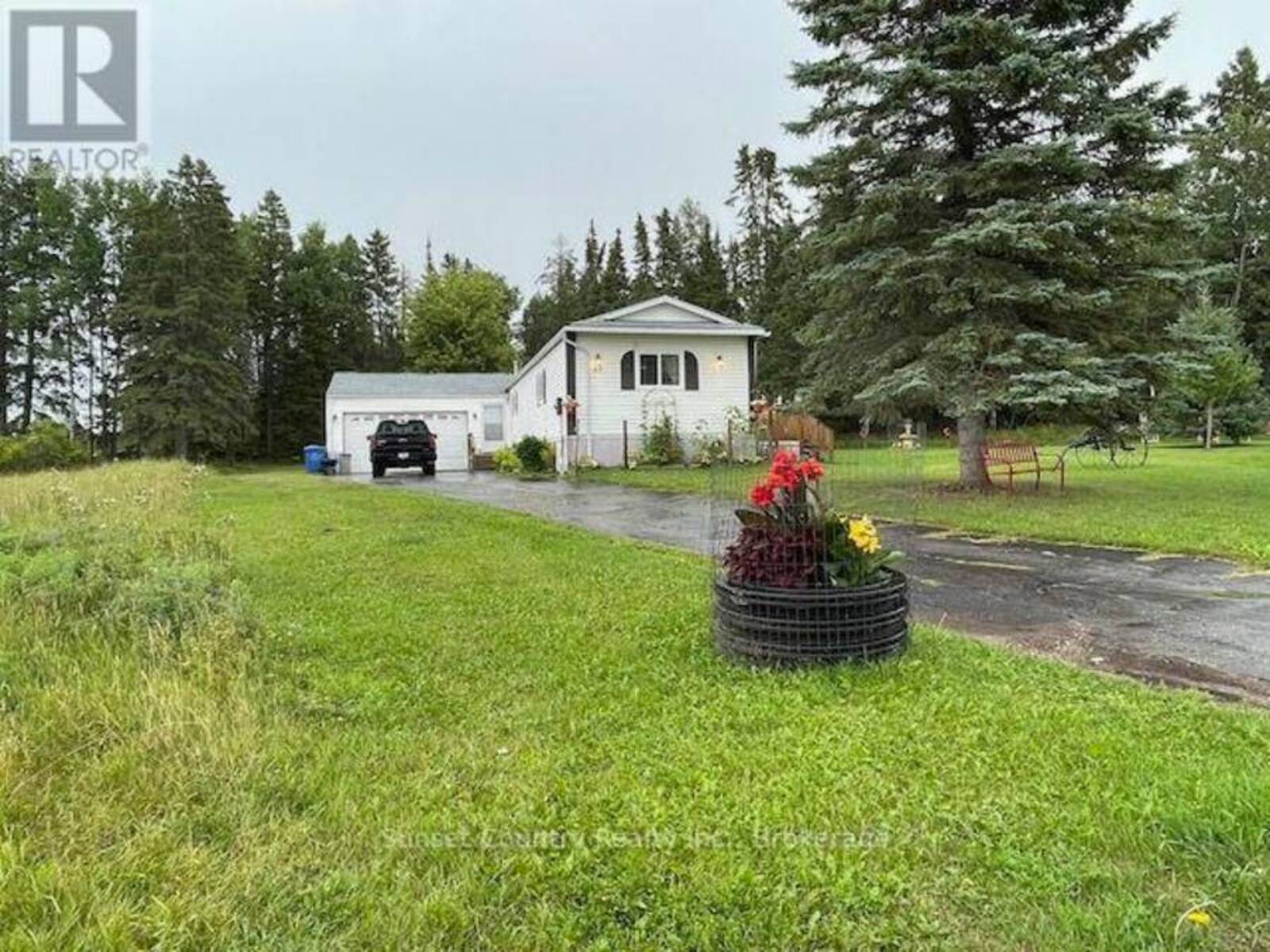 47 PINE CRESCENT, Dryden, Ontario P8N 0A2