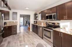 550 LANARK CRESCENT | Thunder Bay Ontario | Slide Image Twelve