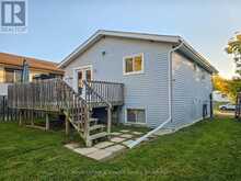 550 LANARK CRESCENT | Thunder Bay Ontario | Slide Image Four