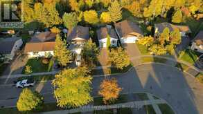 550 LANARK CRESCENT | Thunder Bay Ontario | Slide Image Eight