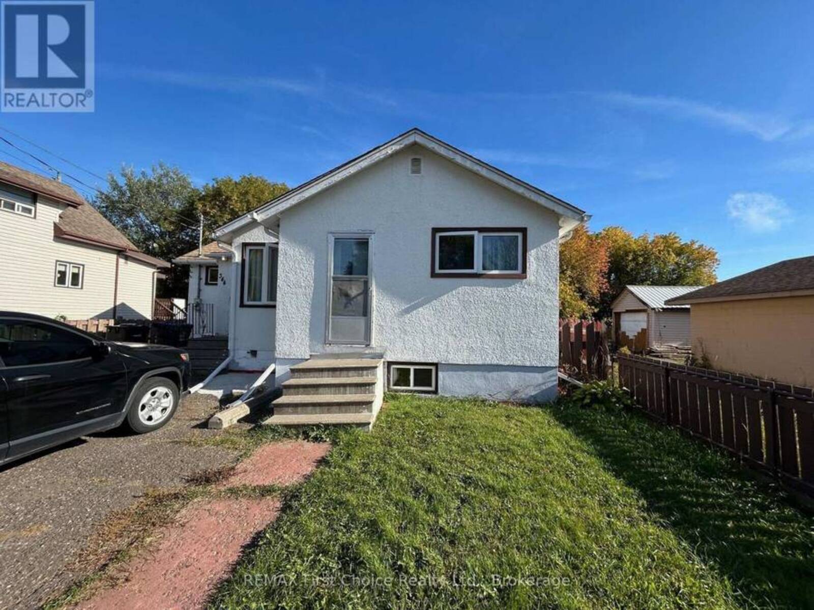 344 CORNWALL AVENUE, Thunder Bay, Ontario P7B 1T3