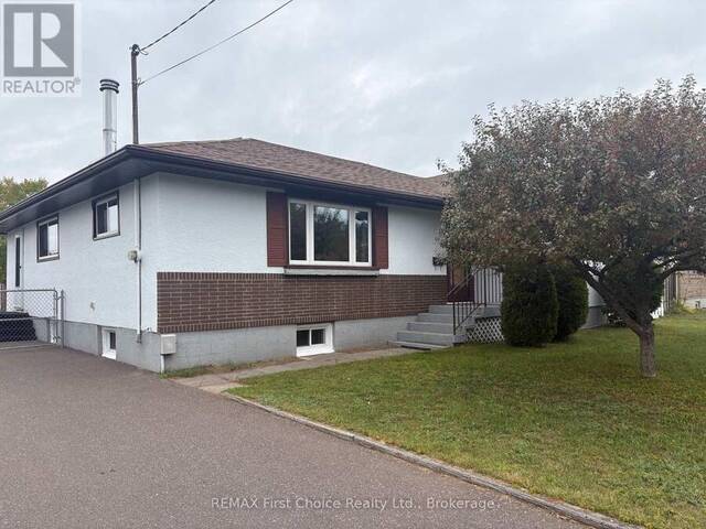 69 MATTHEWS Street Thunder Bay Ontario, P7A 3K8 - 3 Bedrooms Home For Sale