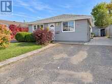 345 COUNTY BOULEVARD | Thunder Bay Ontario | Slide Image Two