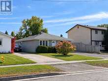 345 COUNTY BOULEVARD | Thunder Bay Ontario | Slide Image Three