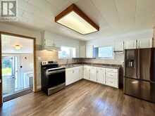 1021 THIRD STREET E | Fort Frances Ontario | Slide Image Ten