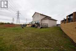 721 TOPAZ PLACE | Thunder Bay Ontario | Slide Image Three