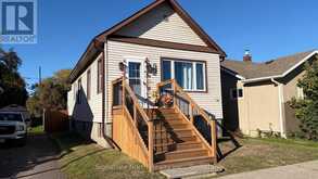 1313 GORE STREET W | Thunder Bay Ontario | Slide Image Two