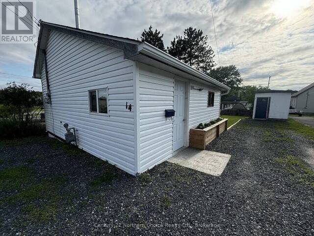 14 SCRAMBLE AVENUE Kenora Ontario, P9N 3H1 - 1 Bedroom Home For Sale