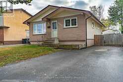 562 SIMON FRASER DRIVE | Thunder Bay Ontario | Slide Image Four