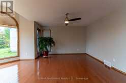 336 1/2 - 336-336 1/2 SECOND AVENUE EAST AVENUE S | Kenora Ontario | Slide Image Sixteen