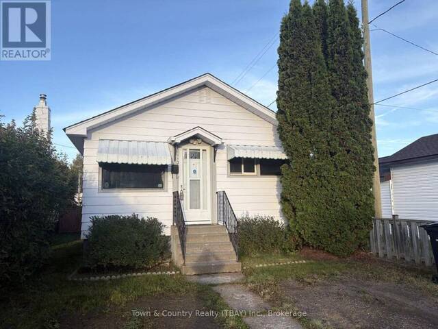 1113 CRAWFORD AVENUE Thunder Bay Ontario, P7E 3E1 - 3 Bedrooms Home For Sale
