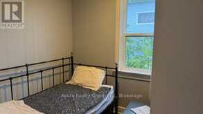 1202 GORE STREET W | Thunder Bay Ontario | Slide Image Four