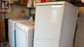 1202 GORE STREET W | Thunder Bay Ontario | Slide Image Seven