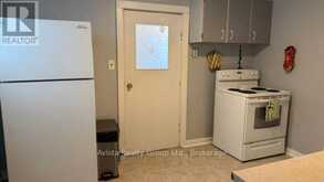 1202 GORE STREET W | Thunder Bay Ontario | Slide Image Nine
