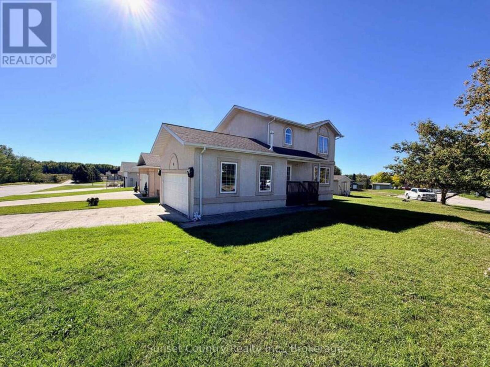 86 MCMILLAN AVENUE, Dryden, Ontario P8N 3K2