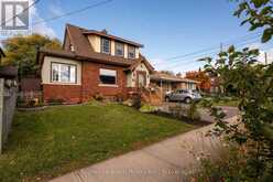 90 PETER STREET | Thunder Bay Ontario | Slide Image Four