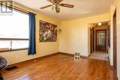 414 NORTHERN AVENUE | Thunder Bay Ontario | Slide Image Seven