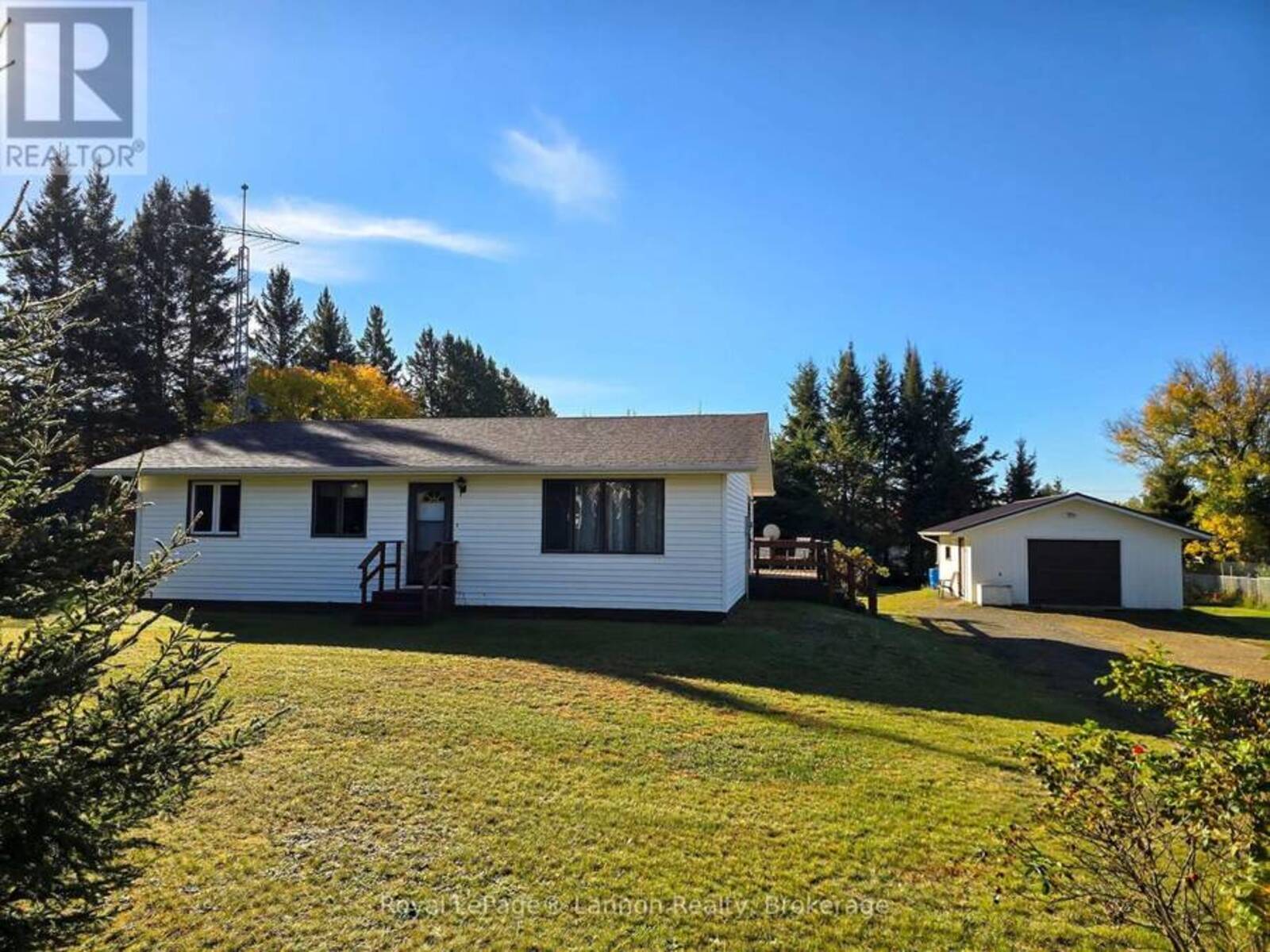 5 MARTYN DRIVE, Thunder Bay, Ontario P0T 1W0