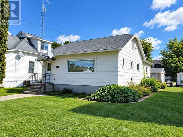 216 SECOND Street Rainy River Ontario, P0W 1L0 - 2 Bedrooms Home For Sale