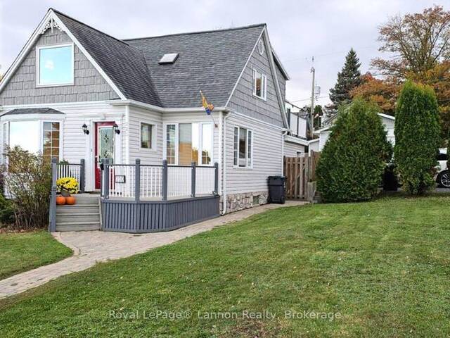 220 HIGH STREET S Thunder Bay Ontario, P7B 3K7 - 4 Bedrooms Home For Sale