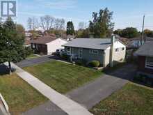 213 CEDAR AVENUE | Thunder Bay Ontario | Slide Image Two