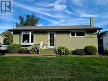 213 CEDAR AVENUE | Thunder Bay Ontario | Slide Image Three