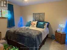 255 LONDON DRIVE | Thunder Bay Ontario | Slide Image Thirteen