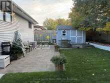 255 LONDON DRIVE | Thunder Bay Ontario | Slide Image Three