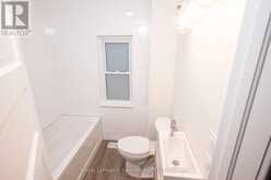 16 CROWN STREET | Thunder Bay Ontario | Slide Image Eighteen