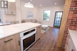 16 CROWN STREET | Thunder Bay Ontario | Slide Image Nine