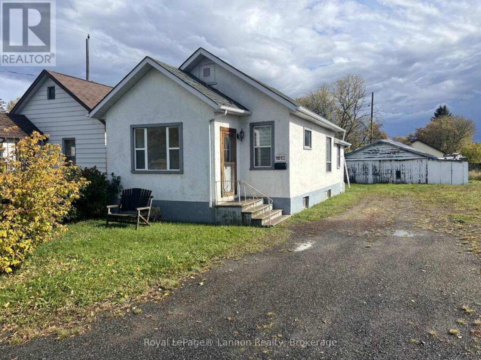 1612 CRAWFORD AVENUE, Thunder Bay, Ontario P7E 3E6