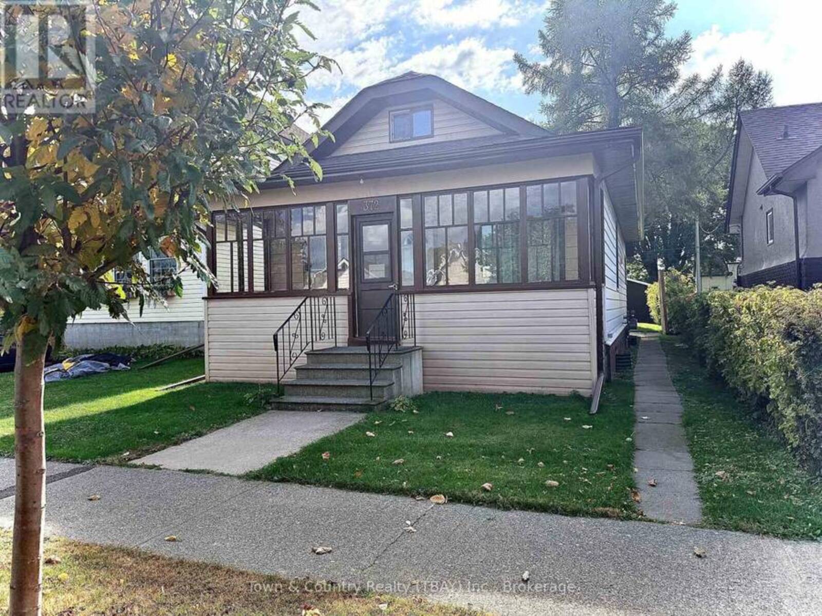 372 MARY STREET E, Thunder Bay, Ontario P7E 4J9