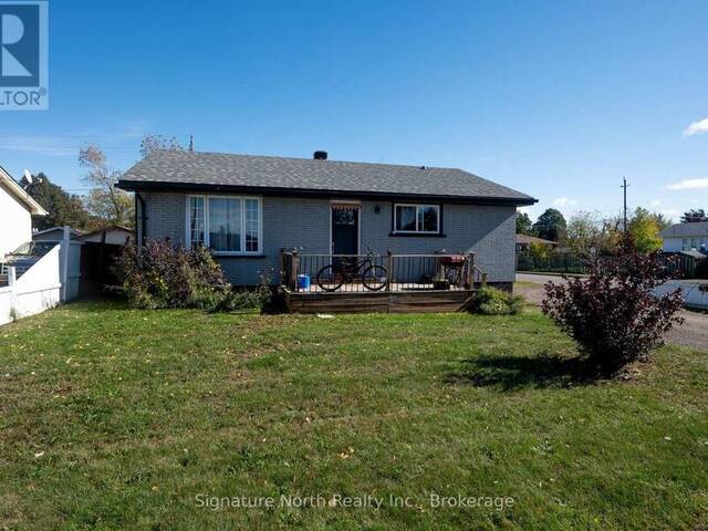 420 EDWARD STREET N Thunder Bay Ontario, P7C 4P8 - 5 Bedrooms Home For Sale