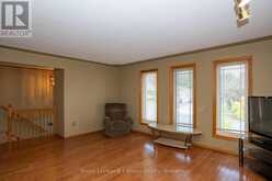 101 SUNCREST PLACE | Thunder Bay Ontario | Slide Image Five