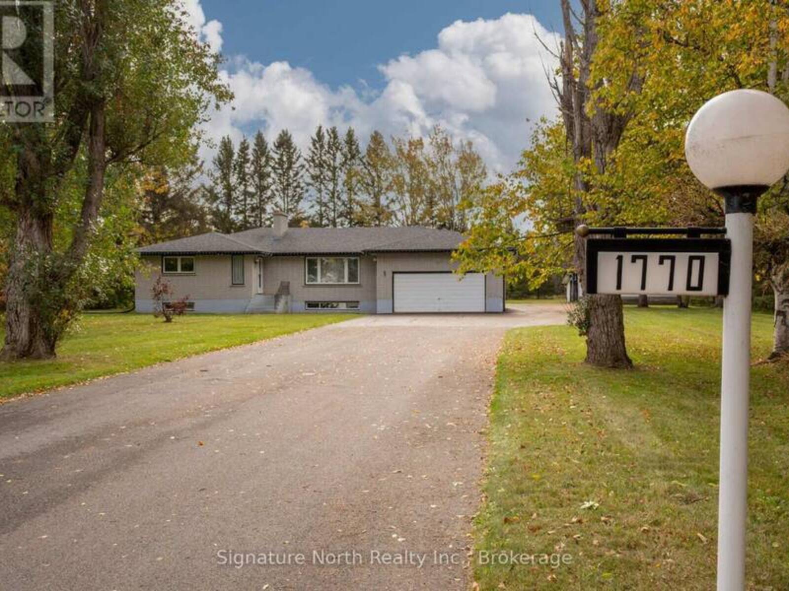 1770 ROSSLYN ROAD, Thunder Bay, Ontario P7K 1J3