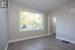 163 MCKIBBIN STREET | Thunder Bay Ontario | Slide Image Ten